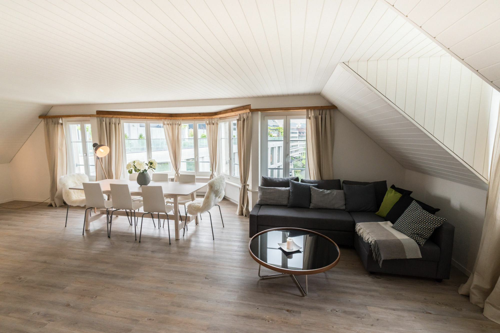 Loewenplatz Apartment Near Station By Airhome Zurych Zewnętrze zdjęcie